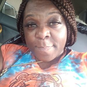 Meet your Posher, Stacy